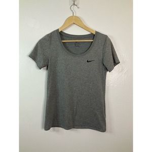 Nike Dri-Fit Size XS Short Sleeve Shirt